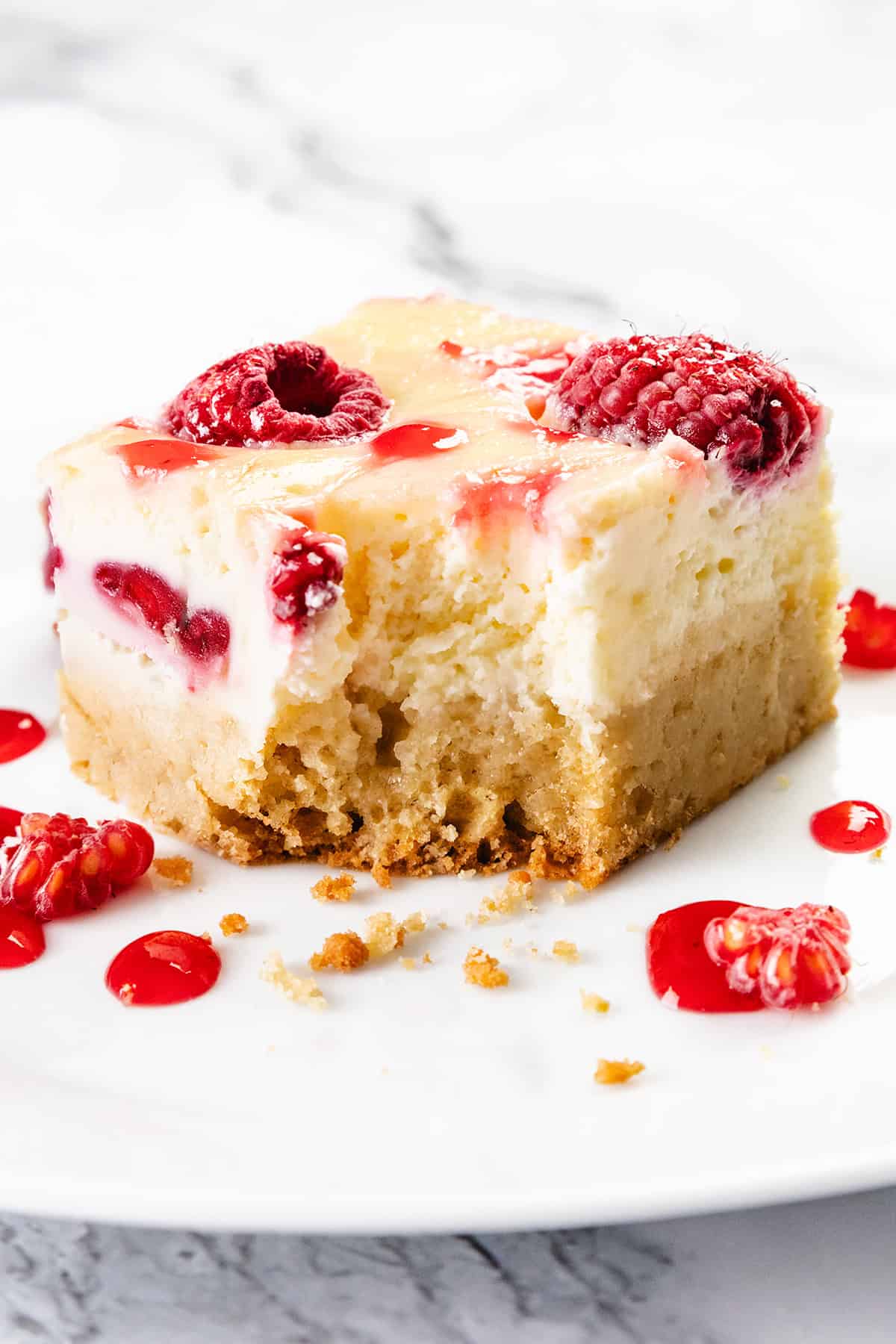 Irresistibly Chewy Raspberry Cheesecake Blondies Recipe